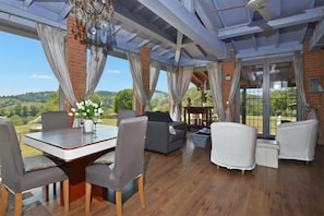 Family Villa, Multiple Bedrooms, Mountainside (Villa Borgiano) | Dining