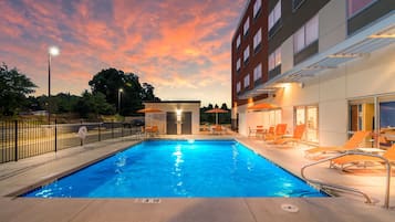 Seasonal outdoor pool