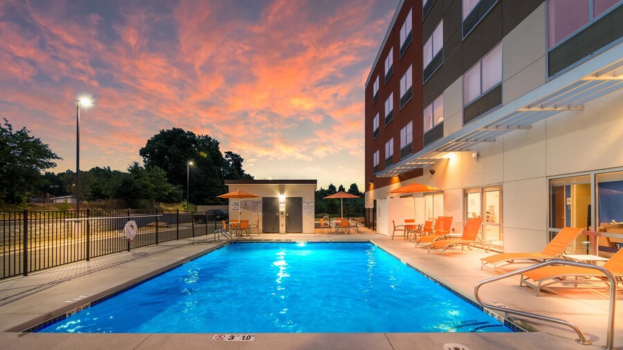 Holiday Inn Express and Suites Asheboro by IHG