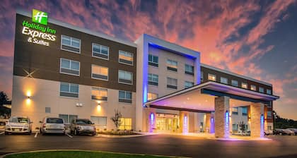 Holiday Inn Express and Suites Asheboro by IHG