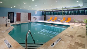 Indendørs pool, liggestole