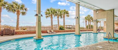 Piscine intérieure, piscine chauffée