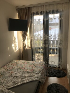 3 bedrooms, iron/ironing board, free WiFi - Marina Apartment (Bansko)