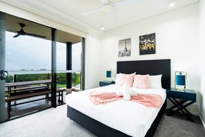 2 quartos, escrivaninha, ferros/tábuas de passar roupa, Wi-Fi