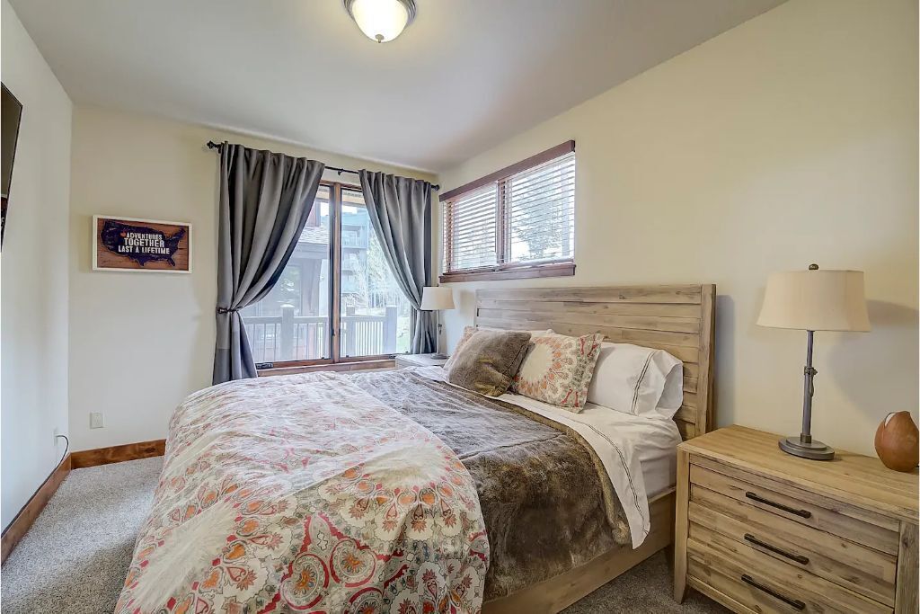 Luxury Townhome in Silverthorne with views