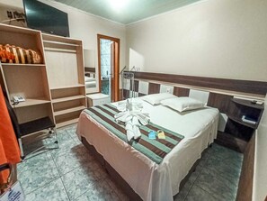 Free WiFi, bed sheets - Maestro Aguas Quentes De Beltrao (Francisco Beltrao)