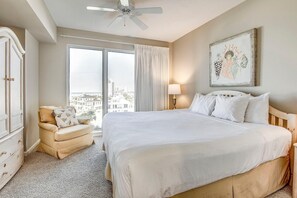 2 bedrooms, Internet, bed sheets - "Sunset Serenity" - Recently Renovated 2BR/2BA West-Facing Condo in Westwinds w/ Golf Cart at Sandestin Golf and Beach Resort! (Miramar Beach)