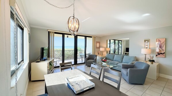 Smart TV, DVD player - Sea Winds 101 Beach front, first floor, large corner unit (Marco Island)