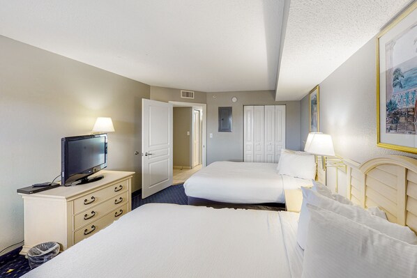 1 bedroom, iron/ironing board, internet, bed sheets