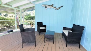 Rumah (Palms of Sanibel Green Cottage) | Balkon