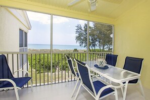 Condo (South Seas Beach Villa 2028) | Balcón