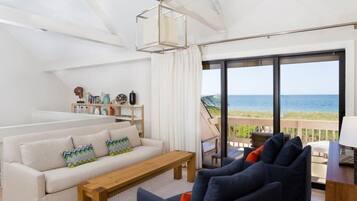 House (South Seas Beach House 18) | Living room | TV