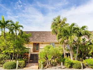 House (South Seas Beach House 18) | Exterior