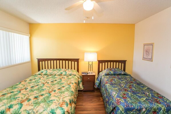 Room - Hibiscus E204 Free Activities, Oceanfront, Wifi, 3 Pools (St. Augustine)