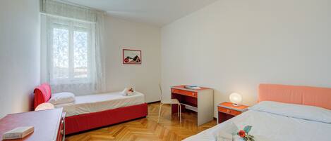 Standard Apartment, Multiple Bedrooms, 2 Bathrooms (Margherita near lake - Family)