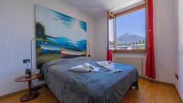 Family Apartment, Multiple Bedrooms (Claz House) | 1 bedroom, free WiFi, bed sheets