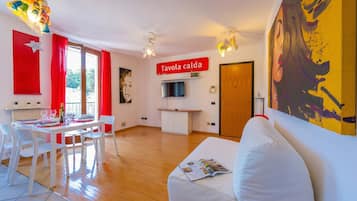 Family Apartment, Multiple Bedrooms (Claz House) | Living area | 21-inch flat-screen TV with cable channels, TV