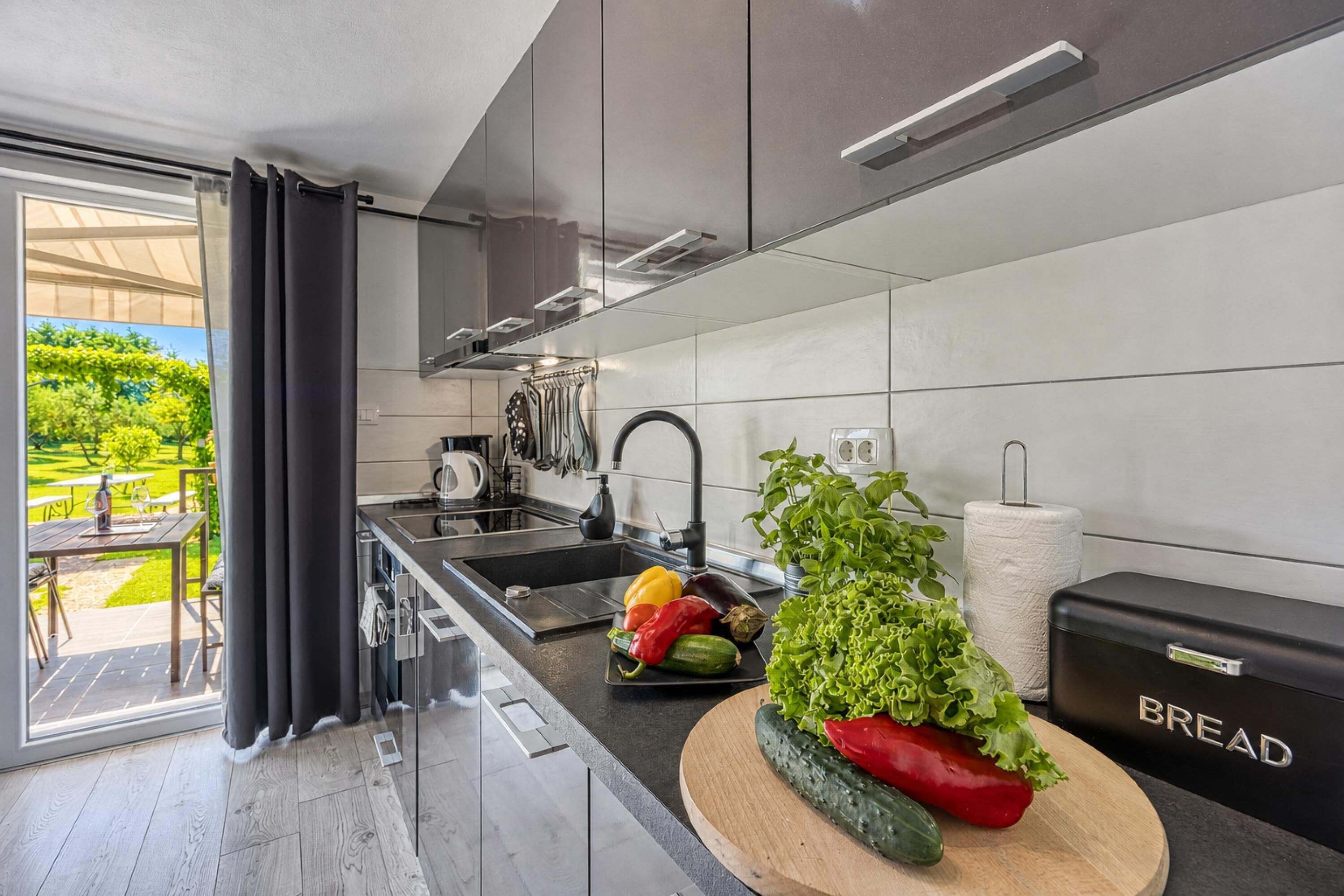 Family House, 2 Bedrooms, Microwave (Family Friendly House Kacana - Garden) | Private kitchen