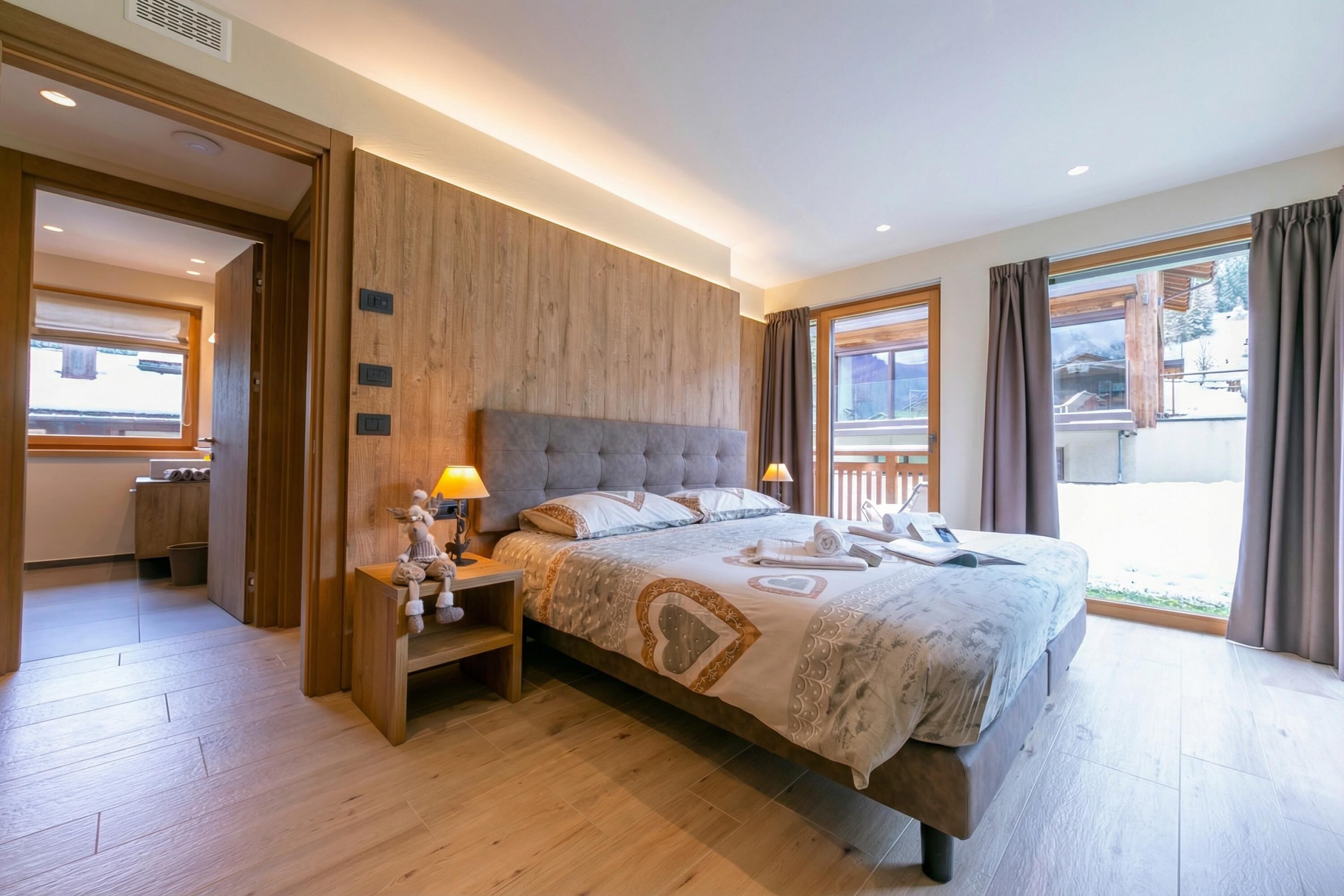 Apartamento família, vários quartos (Casa Luminosa Ski in -Ski out 100m) | 2 quartos, Wi-Fi de cortesia, roupa de cama