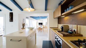 Køleskab, ovn, kogeplade, opvaskemaskine