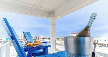 đŽđNo Shoes | Luxury Beachfront Home | Golf Cart | Private Pool đ