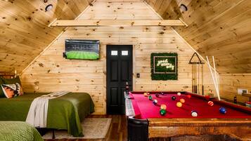 3 Schlafzimmer, Bügeleisen/Bügelbrett, Reisekinderbett, kostenloses WLAN