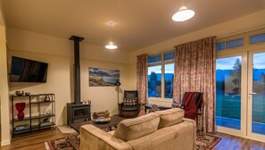 Fernseher, Kamin