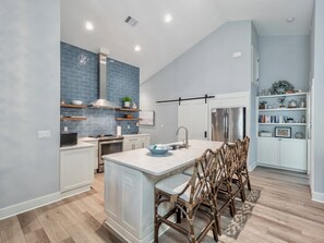 Hus (On the Wiles Side) | Eksteriør