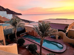 حمّام سباحة خارجي