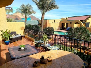 Outdoor dining - The best beach steps away (San Felípe)