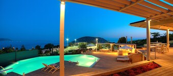 LYCIPONON VILLA for an unforgettable, relaxing, private, and secure vacation