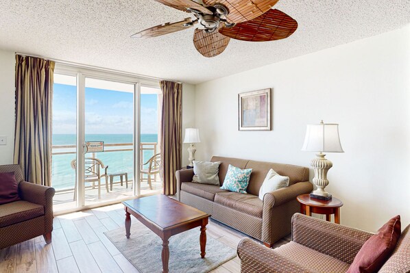 Televisio, DVD-soitin, videokirjasto