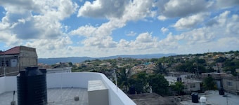 Montego Bay Cornwall Courts Guesthouse And Tours.