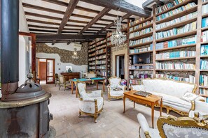 家庭別墅, 多間臥室, 山旁 (Torre Del Melograno With Heated Pool) | 內部