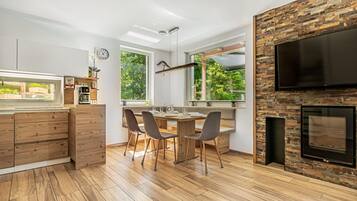 Standard Villa, Multiple Bedrooms, 2 Bathrooms, Mountainside (Pool Villa Katja Kranjska Gora) | Dining