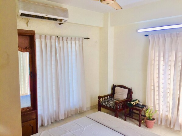 2 bedrooms, in-room safe, WiFi