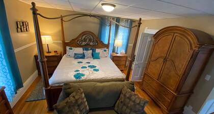 White House Lodge-Lower Studio