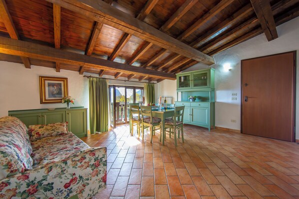Family Apartment, 2 Bedrooms, Mountainside (Liano Violetta -view lake & parking) | Living area | TV