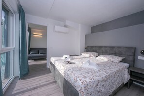 Standard Apartment, Multiple Bedrooms, 2 Bathrooms, Mountainside (Rustichel fantastic Lake View) | 3 bedrooms, bed sheets - Rustichel Fantastic Lake View (Toscolano Maderno)