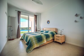 5 chambres, accĂšs au Wi-Fi (inclus), literie fournie