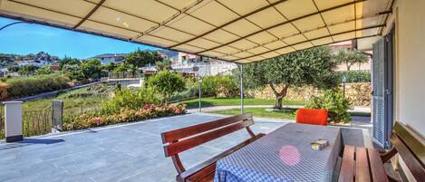 Family Villa, Multiple Bedrooms, Mountainside (Villa Lucia Riviera dei Fiori Pool) | Outdoor dining