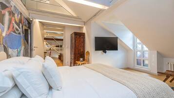Luxury Apartment, Multiple Bedrooms, 2 Bathrooms (Tromostovje IV In Heart Of Ljubljana) | 2 bedrooms, iron/ironing board, free WiFi, bed sheets