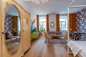 Apartemen Mewah, beberapa kamar (Tromostovje II In Heart Of Ljubljana) | Area keluarga | Televisi layar datar 21-inci dengan saluran TV satelit dan TV