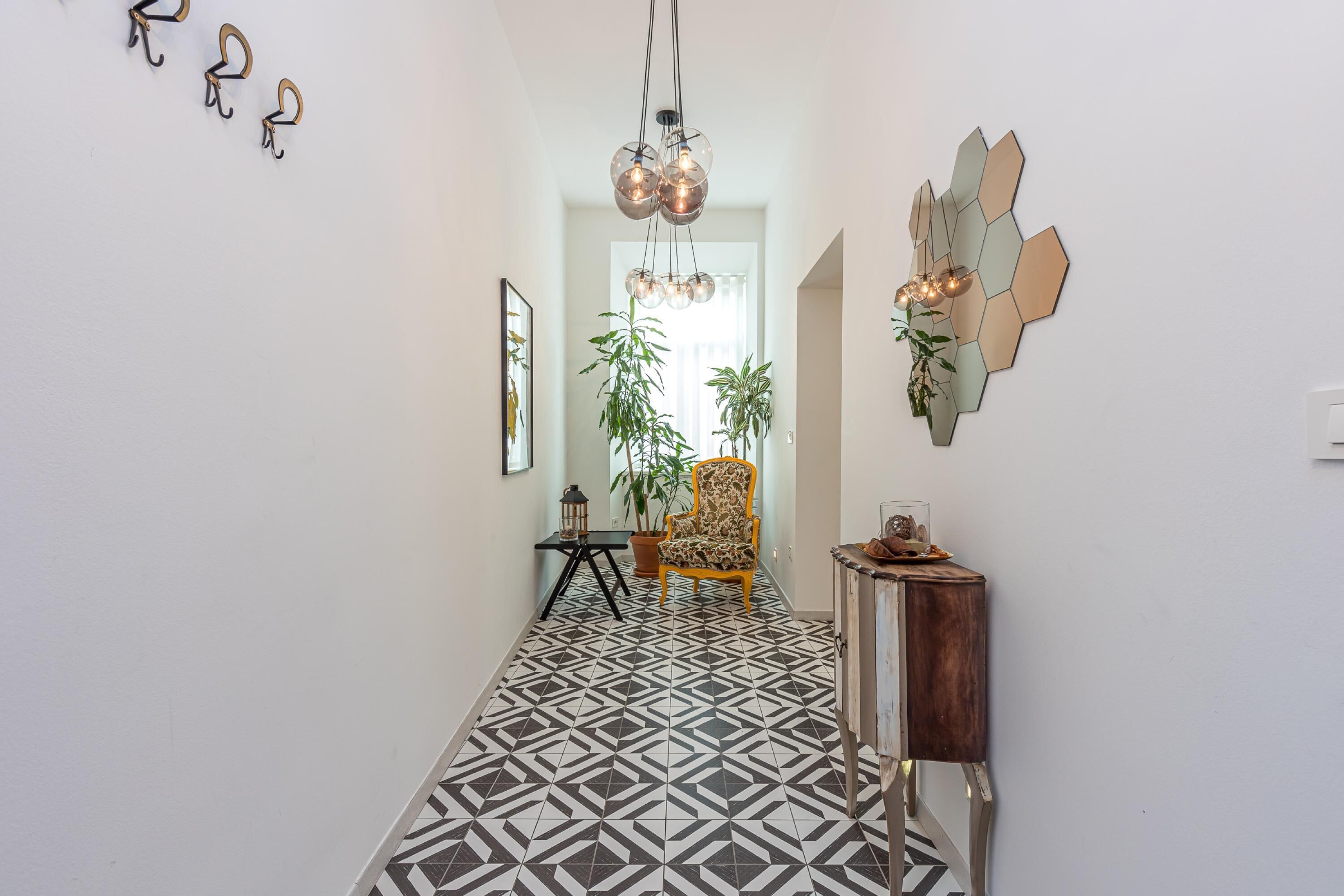 Luxury Apartment, Multiple Bedrooms (Tromostovje I In Heart of Ljubljana) | Lobby
