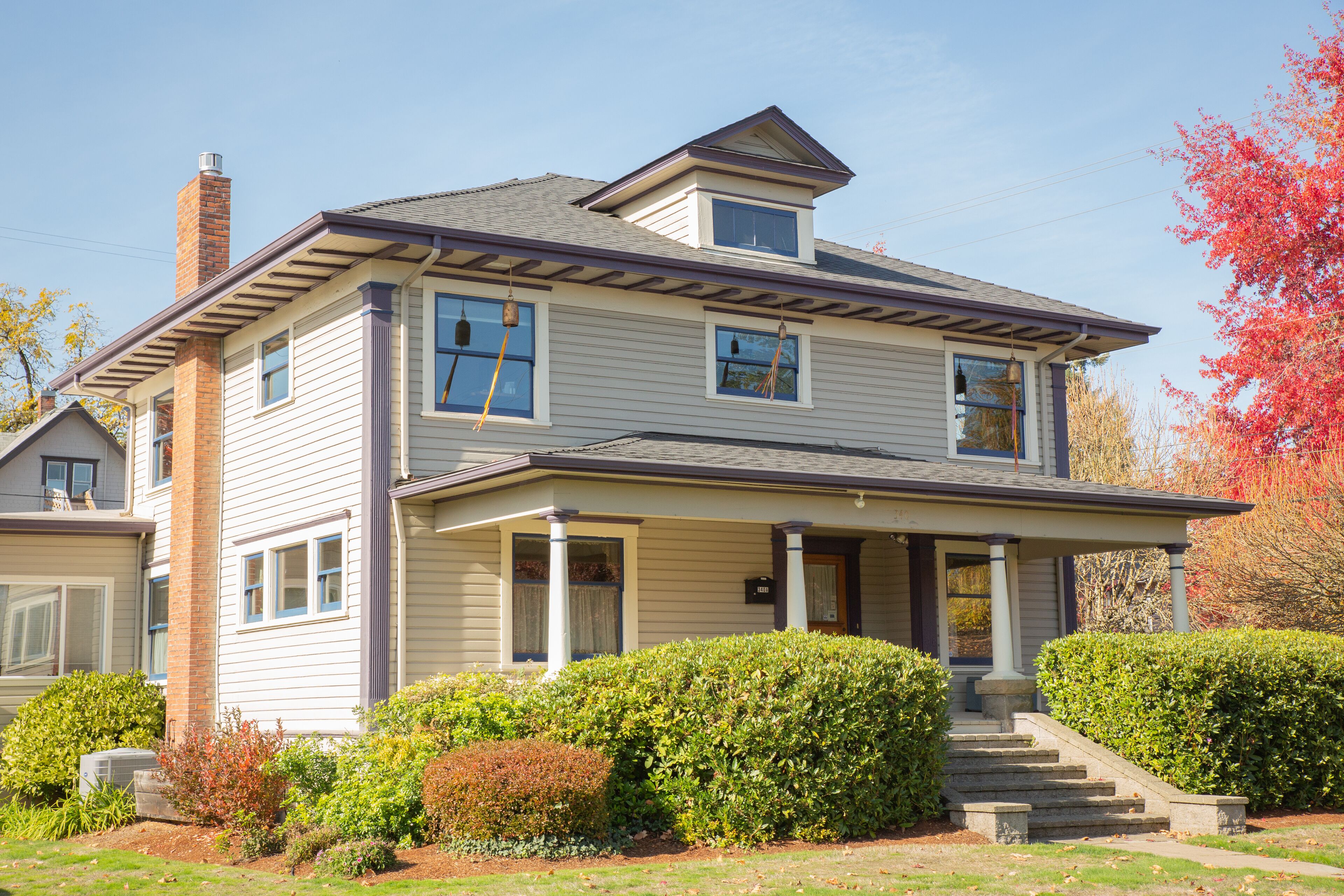 Gorgeous remodeled historic home in downtown Corvallis. 7 min walk to OSU! 