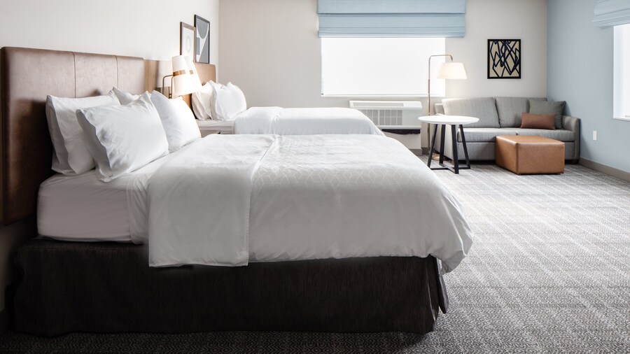 Staybridge Suites Iowa City Coralville by IHG