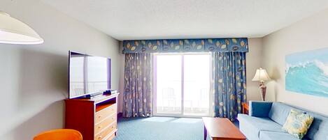 Televisión, reproductor de DVD y videoteca