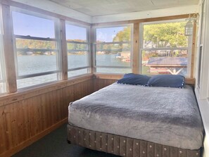 4 chambres, lit parapluie, Wi-Fi gratuit, draps fournis