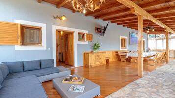 Familienhaus, 6 Schlafzimmer, Balkon (Pool & Fun House Betiga 1 With Gym) | Innenbereich