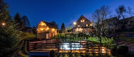 Maison Familiale, 4 chambres, 2 salles de bains (Chalet Zavrh with Private Heated Pool) | Extérieur